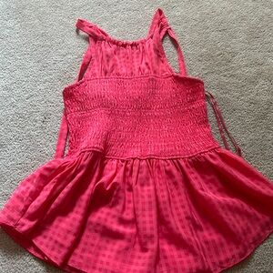 Vestiq pink Gangnam halter top size small